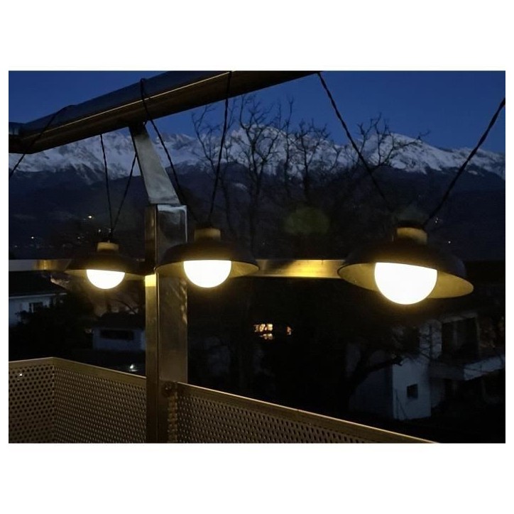 Guirlande solaire - Luna - 5 m - Noir - 10 ampoules - 50 lumens - Rechargeable USB Guirlande solaire - Luna - 5 m - Noir - 10 ampoules - 50 lumens - Rechargeable USB