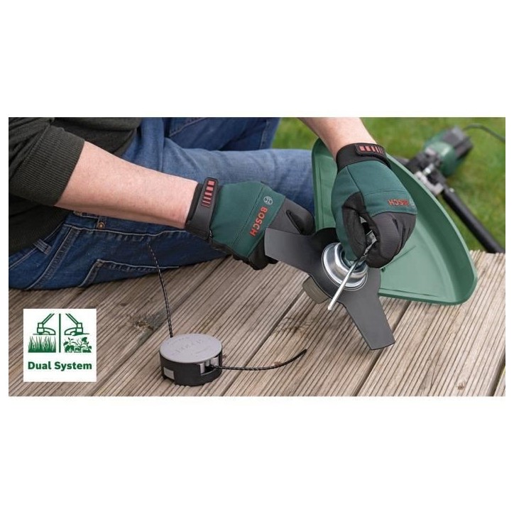 Débroussailleuse Bosch - AFS 23-37 - (1000W, livrée avec 3 fils de 37 cm, 1 lame de débroussailleuse et 1 bandouliere) Débroussailleuse Bosch - AFS 23-37 - (1000W, livrée avec 3 fils de 37 cm, 1 lame de débroussailleuse et 1 bandouliere)