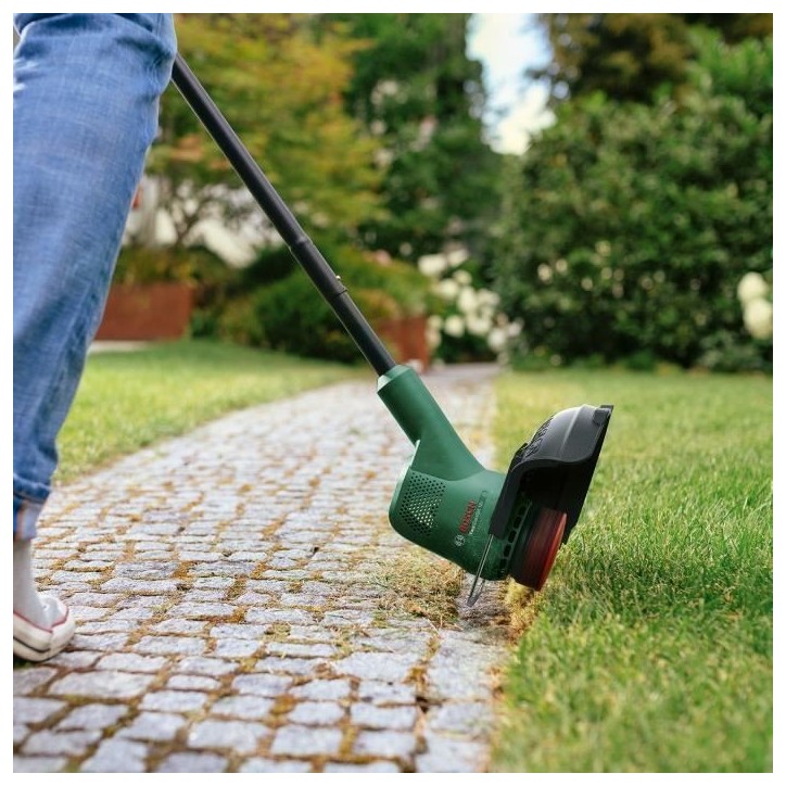 Coupe bordures 18V Bosch - EasyGrassCut 18V-26 (26 cm de diametre de coupe, sans batterie) Coupe bordures 18V Bosch - EasyGrassCut 18V-26 (26 cm de diametre de coupe, sans batterie)