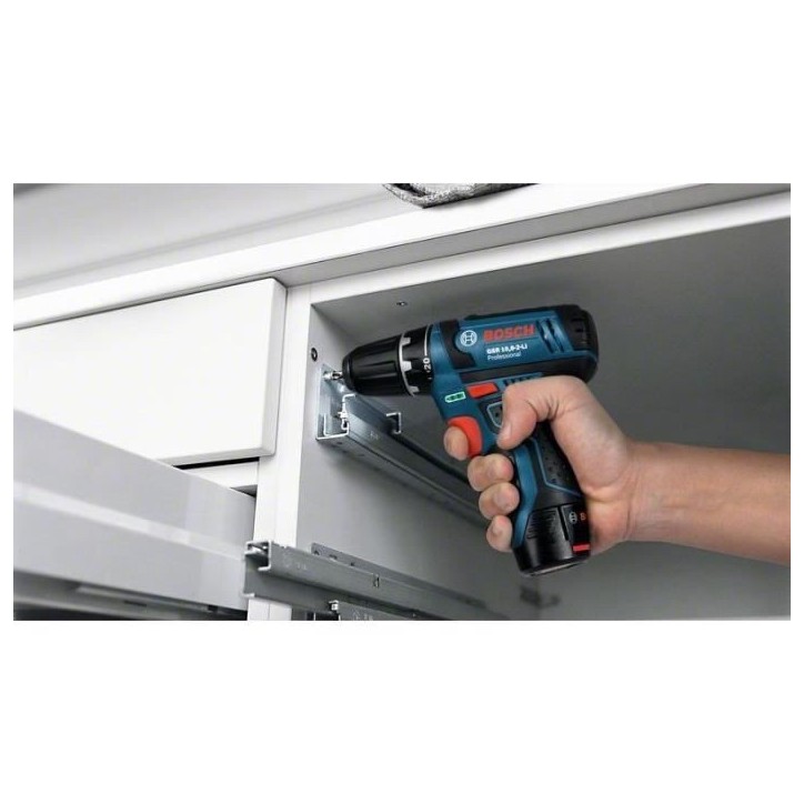 Perceuse a percussion Bosch Professional GSB 12V-15 + 2 batteries 2,0Ah + Chargeur AL 12V-20 - 06019B690H Perceuse a percussion Bosch Professional GSB 12V-15 + 2 batteries 2,0Ah + Chargeur AL 12V-20 - 06019B690H