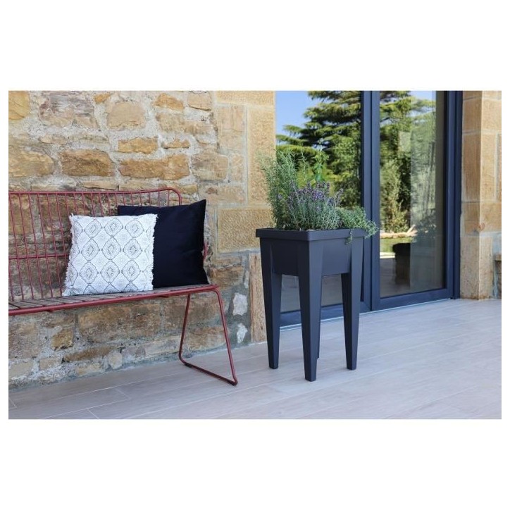 EDA Espace Potager Veg&Table URBAN - L38,5 x P38,5 x H68 cm - 4 bouchons d'évacuation - Anthracite EDA Espace Potager Veg&Table URBAN - L38,5 x P38,5 x H68 cm - 4 bouchons d'évacuation - Anthracite