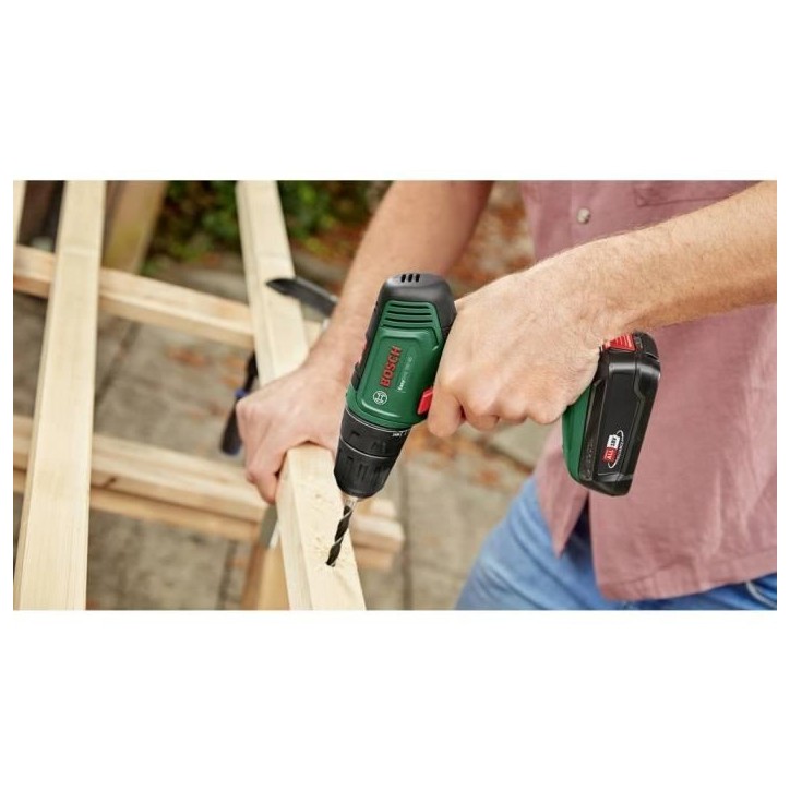 Perceuse visseuse Bosch EasyDrill 18V-40 (+1xbatterie 2,0Ah) + chargeur 1xAL 18V-20 Perceuse visseuse Bosch EasyDrill 18V-40 (+1xbatterie 2,0Ah) + chargeur 1xAL 18V-20