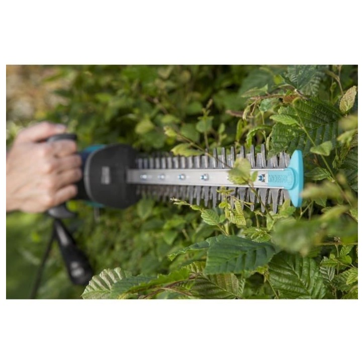 Taille-haies électrique GARDENA - EasyCut 500/55 - 500W - 55 cm - Poignée ErgoLine - Butée de protection