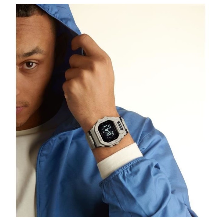 Montre - CASIO - G-Shock Sport - GBD-200UU-9ER - Blanc cassé Montre - CASIO - G-Shock Sport - GBD-200UU-9ER - Blanc cassé