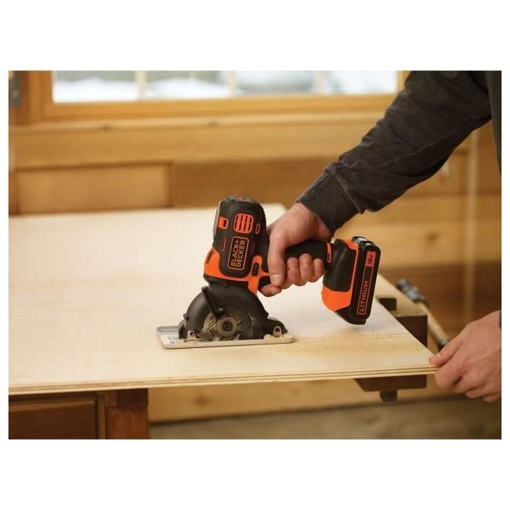Perceuse visseuse multievo sans fil - 18V - BLACK+DECKER - MT218K-QW - batterie - chargeur - coffret Perceuse visseuse multievo sans fil - 18V - BLACK+DECKER - MT218K-QW - batterie - chargeur - coffret