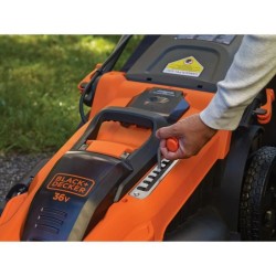 Tondeuse sans fil + 2 batterie 2Ah + chargeur - BLACK&DECKER - CLMA482