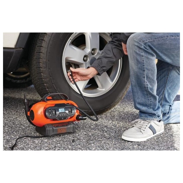 Gonfleur compresseur filaire ou sans fil - BLACK+DECKER - BDCINF18N-QS - 18V - 11 BARS/ 160 PSI - sans batterie Gonfleur compresseur filaire ou sans fil - BLACK+DECKER - BDCINF18N-QS - 18V - 11 BARS/ 160 PSI - sans batterie