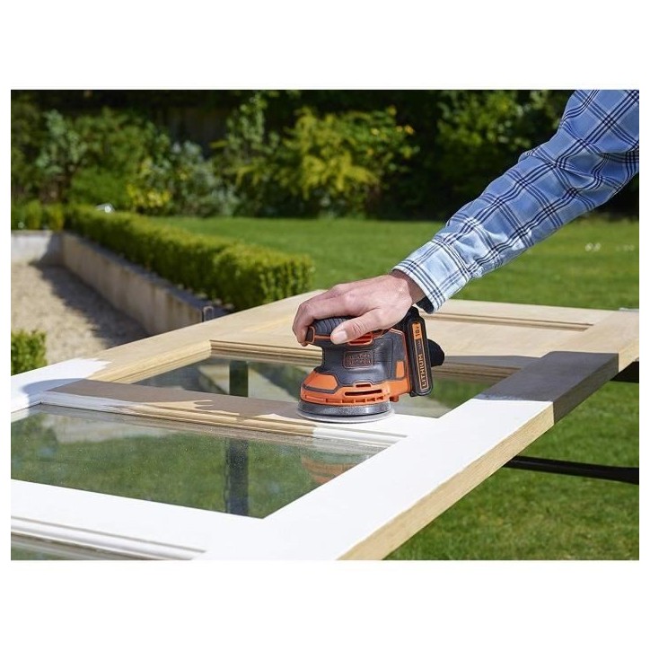 Ponceuse excentrique sans fil - BLACK+DECKER - BDCROS18N-XJ - 18V - 125mm - avec 3 abrasifs - sans batterie