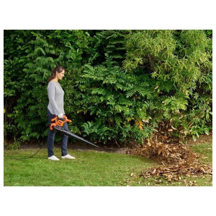 Aspirateur souffleur broyeur filaire BLACK+DECKER - BEBLV260-QS - 2600W - Sac 40L - Systeme bi-tube Aspirateur souffleur broyeur filaire BLACK+DECKER - BEBLV260-QS - 2600W - Sac 40L - Systeme bi-tube
