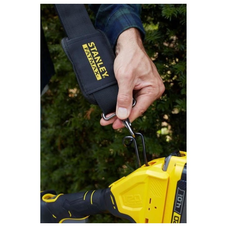 Taille haies sur perche sans fil + batterie 4Ah + chargeur - Stanley Fatmax - SFMCPH845M1-QW - 18V - Lame 45cm - Jusqu'a 3,4m Taille haies sur perche sans fil + batterie 4Ah + chargeur - Stanley Fatmax - SFMCPH845M1-QW - 18V - Lame 45cm - Jusqu'a 3,4m