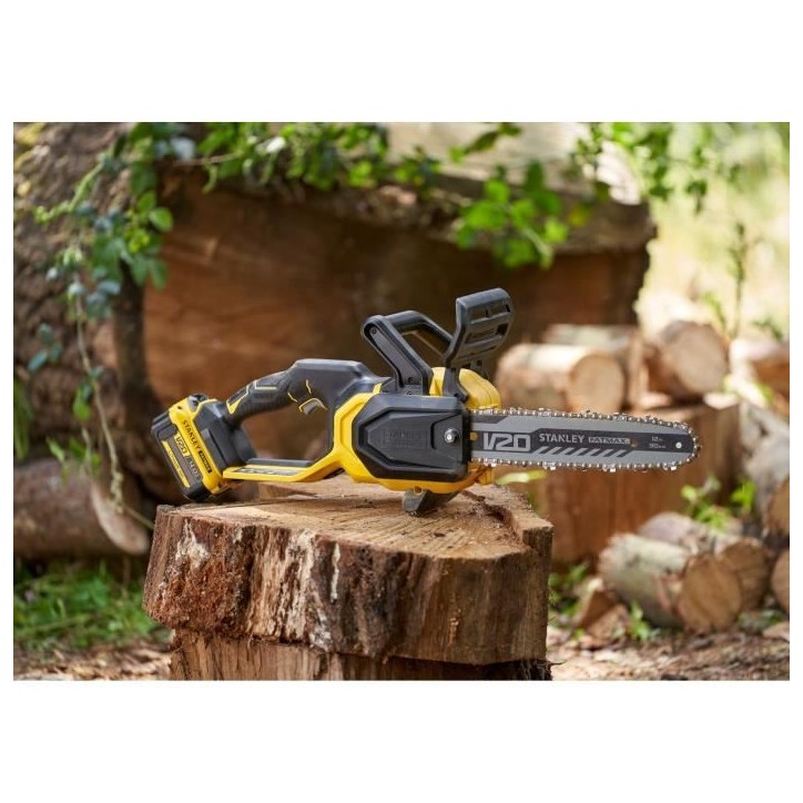 Tronçonneuse éléctrique sans fil + batterie 4Ah + chargeur - Stanley Fatmax - Brushless - SFMCCS730M1-QW - 18V - 30cm Tronçonneuse éléctrique sans fil + batterie 4Ah + chargeur - Stanley Fatmax - Brushless - SFMCCS730M1-QW - 18V - 30cm