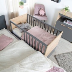 Chambre bébé complete : Lit 60 x 120 cm + commode a langer + armoire
