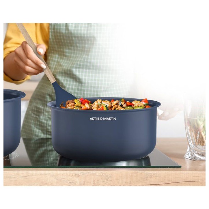 Batterie de cuisine - Tous feux dont induction - ARTHUR MARTIN – Revetement céramique - 18 pieces - Poignée amovible