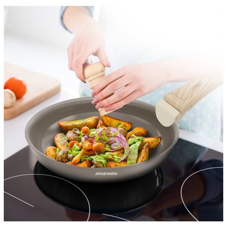 Batterie de cuisine - Tous feux dont induction - ARTHUR MARTIN – Revetement céramique - 18 pieces - Poignée amovible effet b