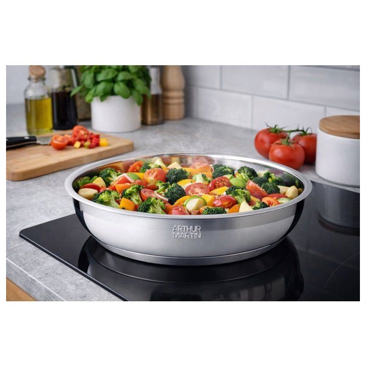 Batterie de cuisine - AM3213 - Tous feux dont induction - ARTHUR MARTIN - Sans PFOA/PFAS - Acier inoxydable 18/10 - 8 pieces Batterie de cuisine - AM3213 - Tous feux dont induction - ARTHUR MARTIN - Sans PFOA/PFAS - Acier inoxydable 18/10 - 8 pieces