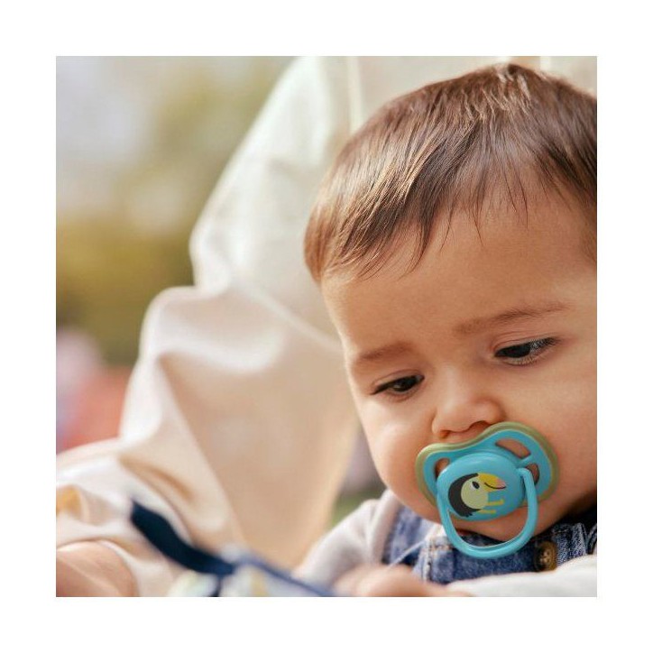 Lot de 4 sucettes Pacifier ultra air - PHILIPS AVENT - SCF087/27 - Jour et nuit - Sans BPA - 6/18 mois - Vert / Orange Lot de 4 sucettes Pacifier ultra air - PHILIPS AVENT - SCF087/27 - Jour et nuit - Sans BPA - 6/18 mois - Vert / Orange