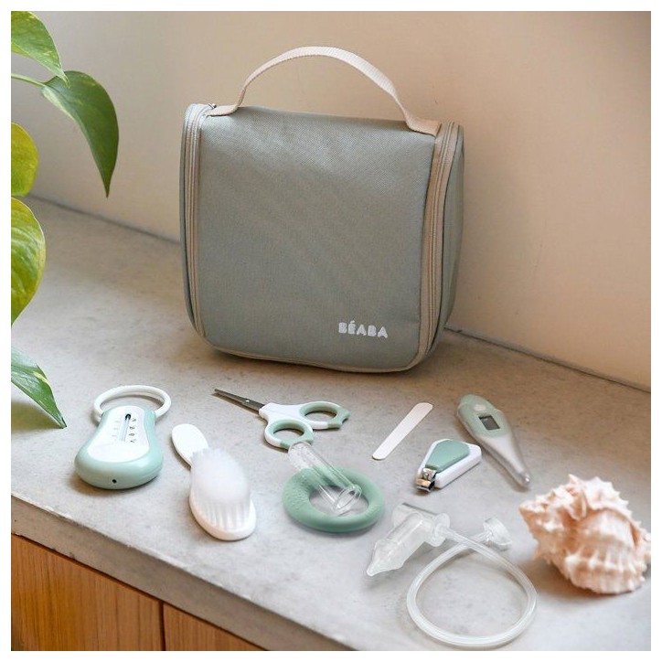 Trousse de toilette - BEABA - 10 accessoires - Vert sauge Trousse de toilette - BEABA - 10 accessoires - Vert sauge