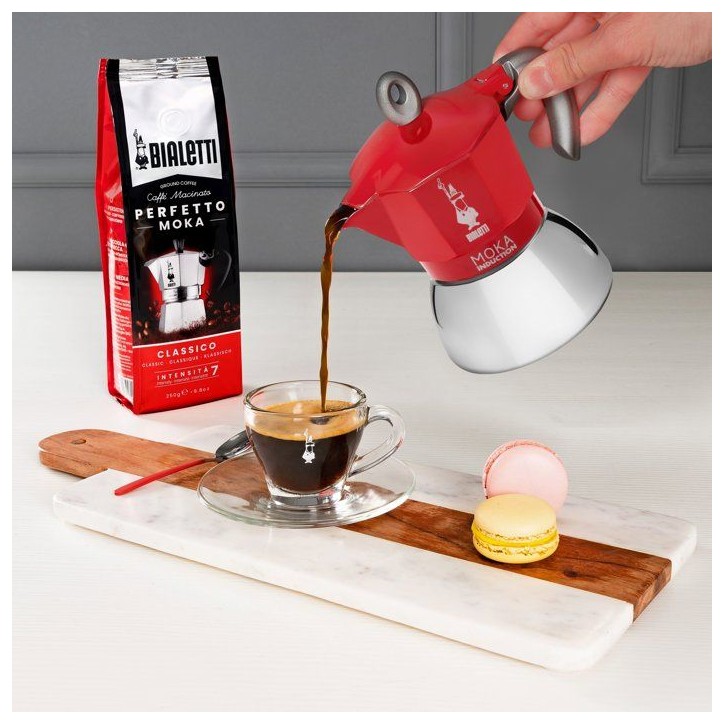 Cafetiere italienne - BIALETTI - MOKA Induction - 2 tasses - 100 ml - Rouge Cafetiere italienne - BIALETTI - MOKA Induction - 2 tasses - 100 ml - Rouge