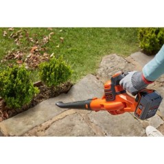Souffleur sans fil BLACK+DECKER - GWC1820PC - 18V -Débit d'air de 209km/h - Avec batterie 18V - 2Ah et chargeur 2Ah