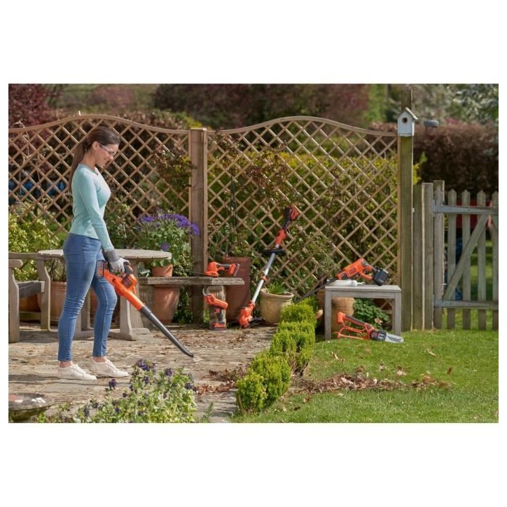 Souffleur sans fil BLACK+DECKER - GWC1820PC - 18V -Débit d'air de 209km/h - Avec batterie 18V - 2Ah et chargeur 2Ah