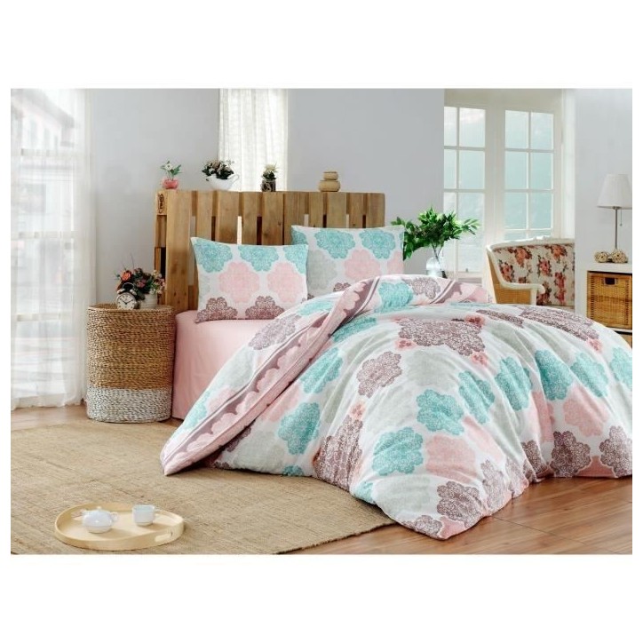 Parure de lit - 1 housse de couette 220x240 cm + 2 taies d'oreiller 60x60 cm - 70% coton, 30% polyester - Turquoise Parure de lit - 1 housse de couette 220x240 cm + 2 taies d'oreiller 60x60 cm - 70% coton, 30% polyester - Turquoise