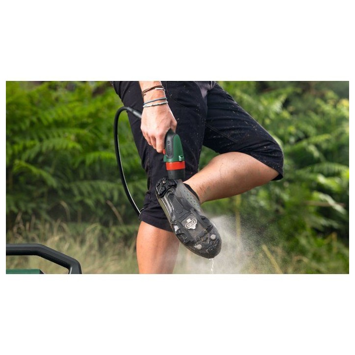 Nettoyeur a pression (de vélo) sans fil BOSCH - Fontus 18V-6 - Batterie 18V 2.0Ah + chargeur AL1820 - Réservoir 6L