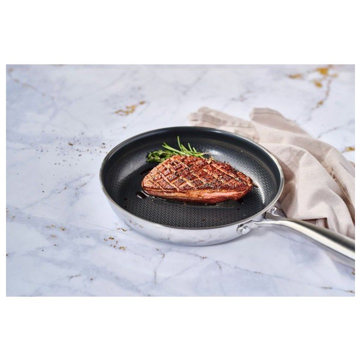 Poele - COSY & TRENDY - HEXAPRO - Acier inoxydable - Ø24 cm - Anti-adhésive - Tous feux dont induction Poele - COSY & TRENDY - HEXAPRO - Acier inoxydable - Ø24 cm - Anti-adhésive - Tous feux dont induction