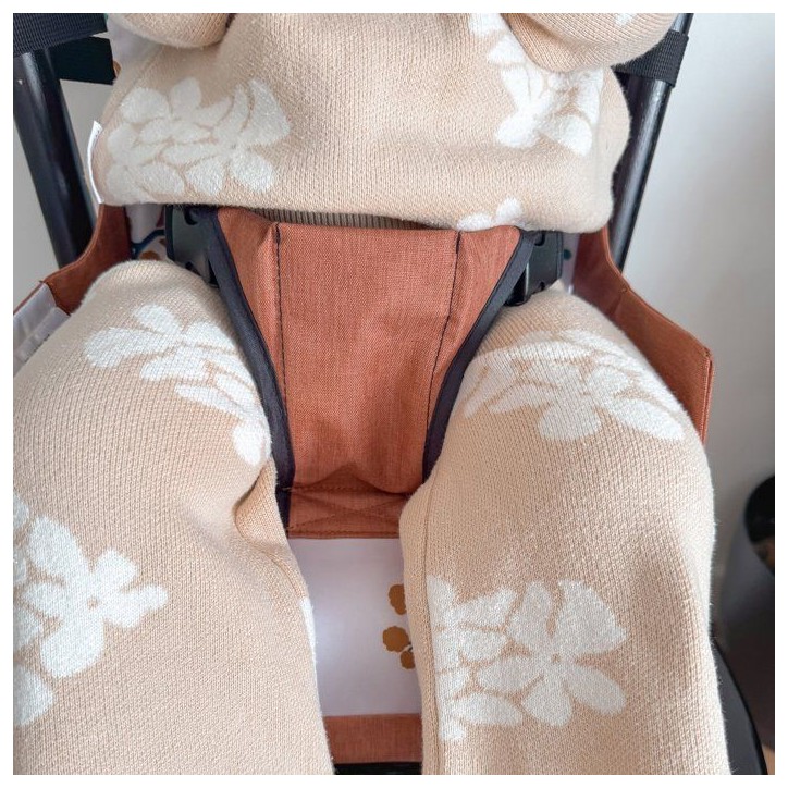 Siege rehausseur portable - DREAMBABY - Grab 'N Go - Chaise haute 6 mois-3 ans - Compact, léger avec rangement Siege rehausseur portable - DREAMBABY - Grab 'N Go - Chaise haute 6 mois-3 ans - Compact, léger avec rangement