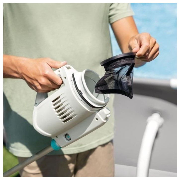 Nettoyeur pour piscine et spa INTEX ZR100 - Autonomie 50 mn - Chargeur USB + 2 brosses interchangeables inclus