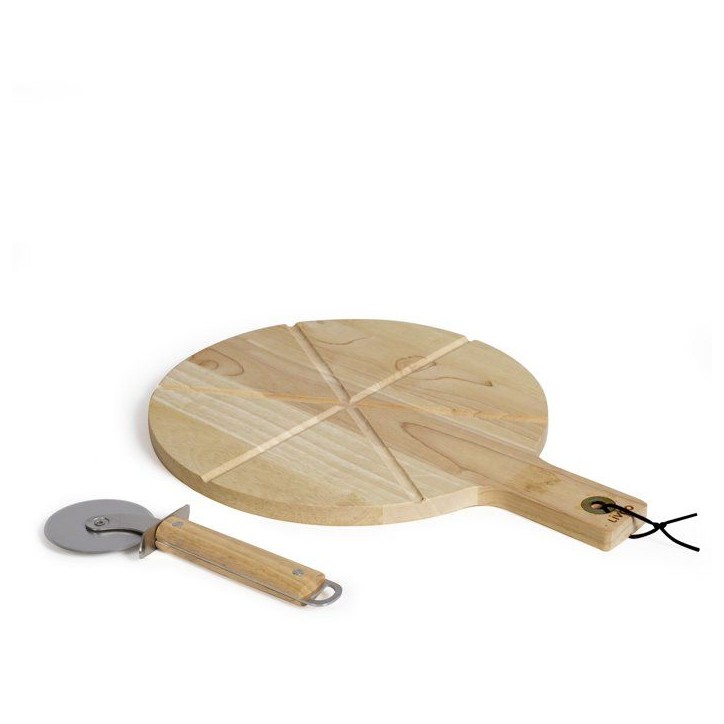 Set a pizza - LIVOO - MES138 - 40 x 30 x 1,5 cm - 1 roulette a pizza - En bois d'hévéa Set a pizza - LIVOO - MES138 - 40 x 30 x 1,5 cm - 1 roulette a pizza - En bois d'hévéa