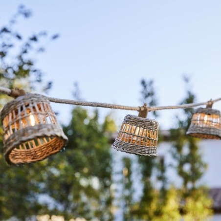 Guirlande extérieure hybride - LUMISKY - SAMOA LIGHT HYBRID - Solaire et secteur - 10 abat-jour rotin LED - Blanc chaud - 8 m