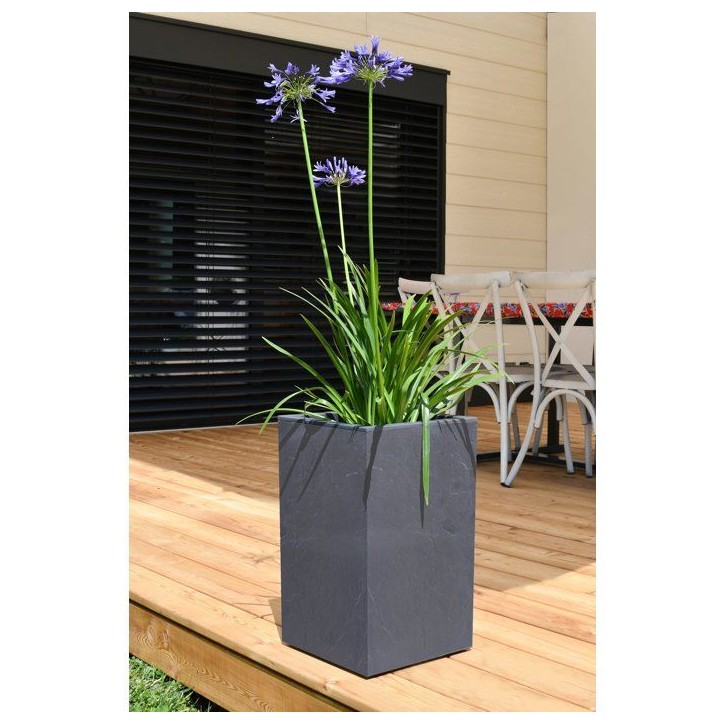 Pot de fleur Carré Haut 30 cm - EDA - Volcania Up - 36 L - Intérieur/Extérieur - 29,5 x 29,5 x H. 49,5 cm - Gris Anthracite Pot de fleur Carré Haut 30 cm - EDA - Volcania Up - 36 L - Intérieur/Extérieur - 29,5 x 29,5 x H. 49,5 cm - Gris Anthracite