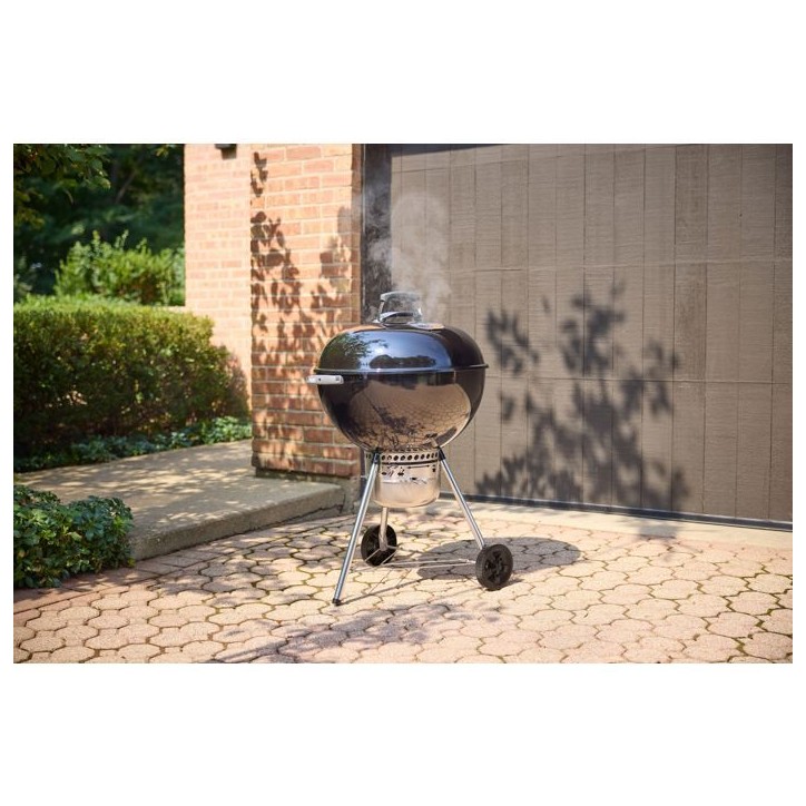 Barbecue a charbon - Weber - Original Kettle E-5730 - Ø57 cm - Thermometre intégré - Clapet d'aération - 9 couverts - Noir Barbecue a charbon - Weber - Original Kettle E-5730 - Ø57 cm - Thermometre intégré - Clapet d'aération - 9 couverts - Noir