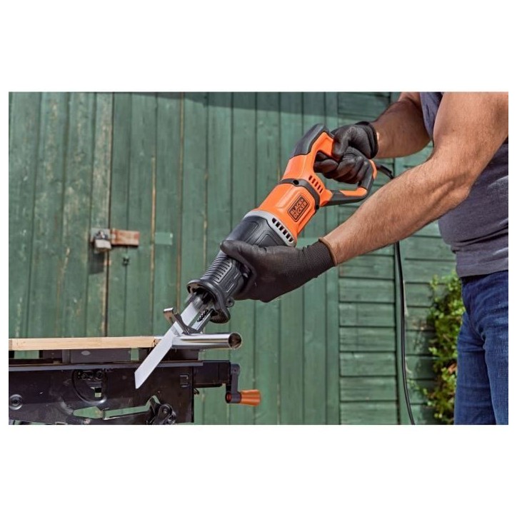Scie electroportative Black+decker - BES301K-QS Scie electroportative Black+decker - BES301K-QS