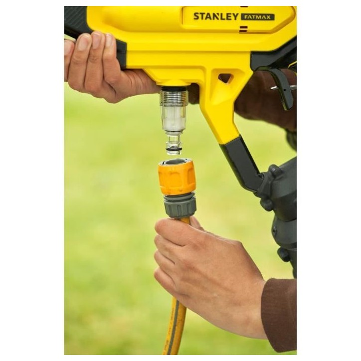 Nettoyeur a pression - Stanley Fatmax - SFMCPC93B-XJ - 24 bars - 18V - Avec buse 5 en 1 - Sans batterie