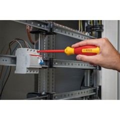 Tournevis VDE - BOSCH - PH2x125 - Isolé jusqu'a 1000 V - Élastomere thermoplastique - Ergonomique