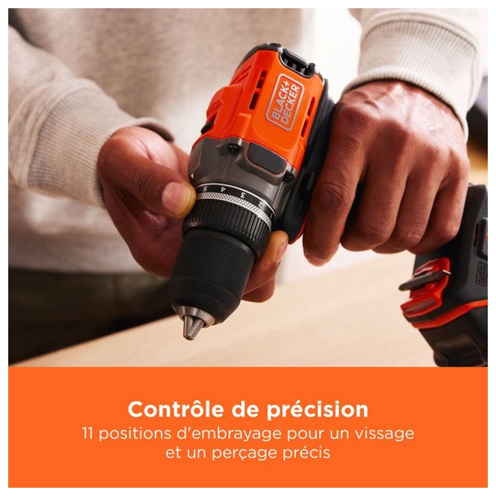 Perceuse visseuse sans fil 18V + 2 batteries 2Ah + chargeur - BLACK&DECKER - BCD382D2XK-QW - Avec mallette de transport Perceuse visseuse sans fil 18V + 2 batteries 2Ah + chargeur - BLACK&DECKER - BCD382D2XK-QW - Avec mallette de transport