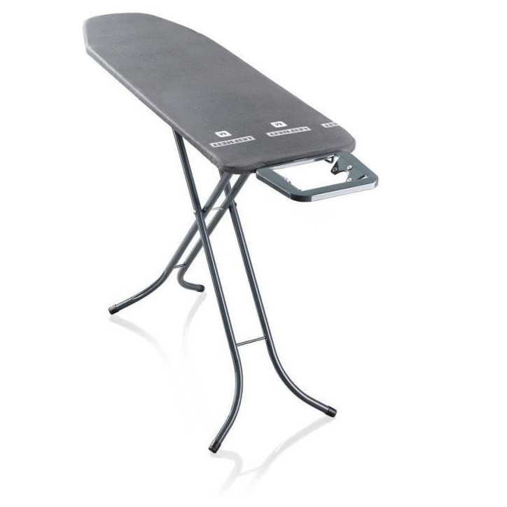 Table a repasser - Leifheit - Classic M Black - Hauteur réglable de 69 a 88 cm - Housse en cotton - 120 x 38 cm Table a repasser - Leifheit - Classic M Black - Hauteur réglable de 69 a 88 cm - Housse en cotton - 120 x 38 cm