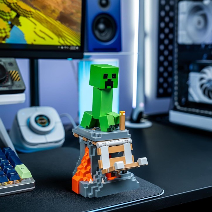 Figurine Minecraft Creeper - EXQUISITE GAMING - Cable Guys - Support écouteurs, smartphone ou petit accessoire - 20 cm Figurine Minecraft Creeper - EXQUISITE GAMING - Cable Guys - Support écouteurs, smartphone ou petit accessoire - 20 cm