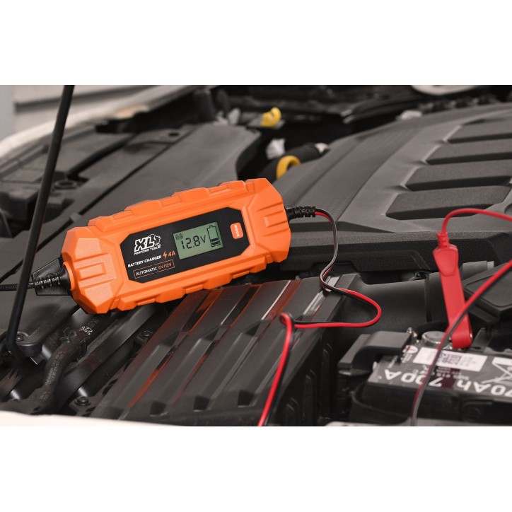Chargeur batterie auto - XLPT - 4A - 70W - 12V - 3 m - IP65 - Mode Supply - Affichage digital Chargeur batterie auto - XLPT - 4A - 70W - 12V - 3 m - IP65 - Mode Supply - Affichage digital
