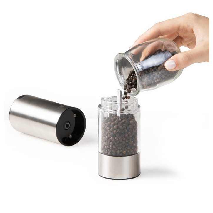 Ensemble de 2 moulins a poivre et sel électriques - DOMO - USB - 96 ml - Transparent / Argent Ensemble de 2 moulins a poivre et sel électriques - DOMO - USB - 96 ml - Transparent / Argent