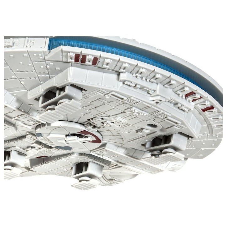 Vaisseau a construire - REVELL - Build & Play - Star Wars - Faucon Millenium - Sons et lumieres - Des 6 ans Vaisseau a construire - REVELL - Build & Play - Star Wars - Faucon Millenium - Sons et lumieres - Des 6 ans