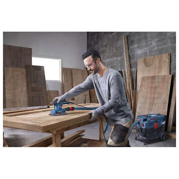 Ponceuse vibrante GSS 20-18 A Professional - 200 W - BOSCH - 0601070101 Ponceuse vibrante GSS 20-18 A Professional - 200 W - BOSCH - 0601070101
