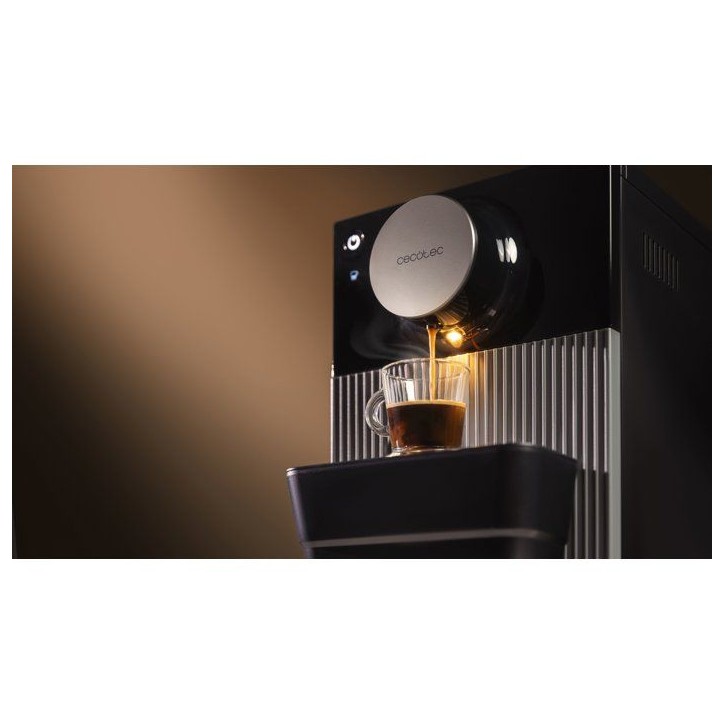 Machine a café Expresso broyeur - CECOTEC - CremmaetCube - 1350 W - 110 g - 1,1 L - Noir Machine a café Expresso broyeur - CECOTEC - CremmaetCube - 1350 W - 110 g - 1,1 L - Noir
