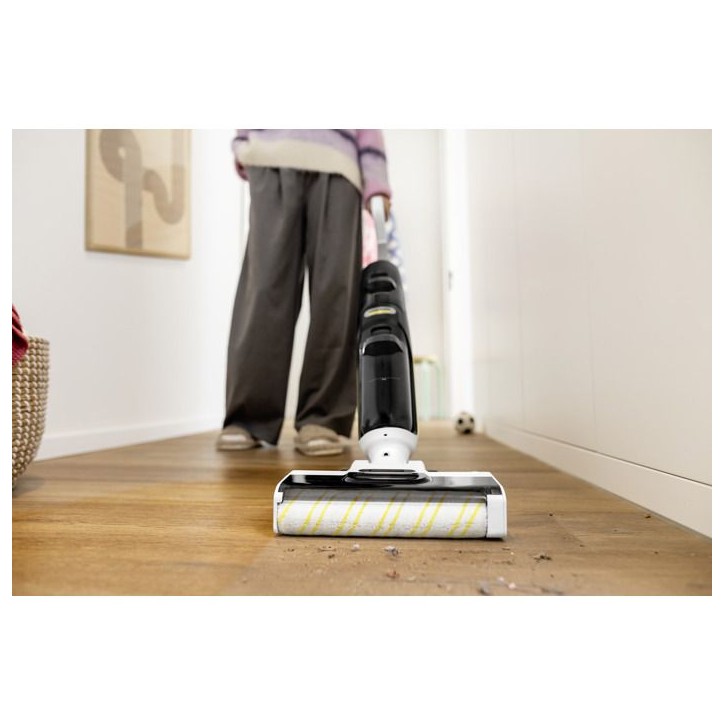 Aspirateur Balai Laveur sans fil Karcher FCV 4 Dry - Eau et Poussieres - 200 m² - aspire lave et seche - station de séchage co Aspirateur Balai Laveur sans fil Karcher FCV 4 Dry - Eau et Poussieres - 200 m² - aspire lave et seche - station de séchage co