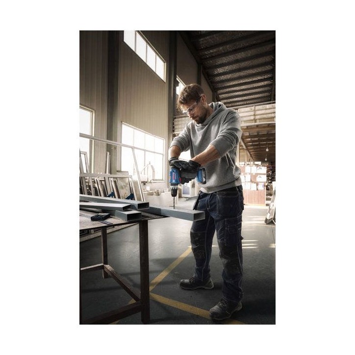 Perceuse a Percussion BOSCH GSB 18V-25 (Machine seule + L-Boxx 136) Perceuse a Percussion BOSCH GSB 18V-25 (Machine seule + L-Boxx 136)
