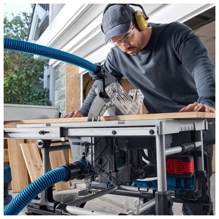 Scie sur table BOSCH PROFESSIONAL - GTS 18V-70 - 18V - 216 mm - 5?500 t/min - Avec accessoires Scie sur table BOSCH PROFESSIONAL - GTS 18V-70 - 18V - 216 mm - 5?500 t/min - Avec accessoires