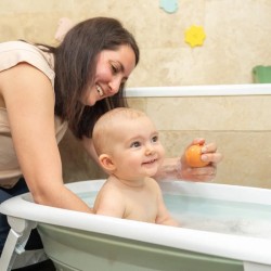 Badabulle Lot de 4 Aspergeurs de bain - Jouets de Bain en Silicone Sou