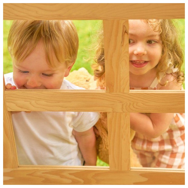 Maisonnette en bois - TP TOYS - Bouton d'or Cottage - FSC avec plancher - 89 x 98,6 x 134 cm Maisonnette en bois - TP TOYS - Bouton d'or Cottage - FSC avec plancher - 89 x 98,6 x 134 cm