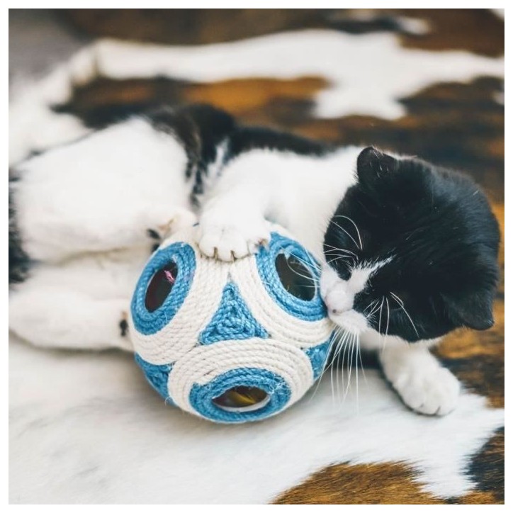 Griffoir XXL - AIMÉ - Boule Bleue + 1 Balle 11.5cm Griffoir XXL - AIMÉ - Boule Bleue + 1 Balle 11.5cm
